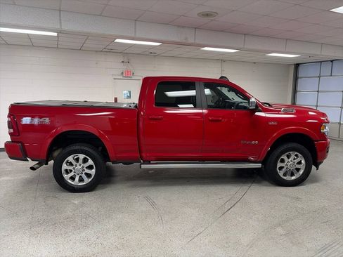 Used 2022 RAM 2500 Laramie AWD/4WD image 3