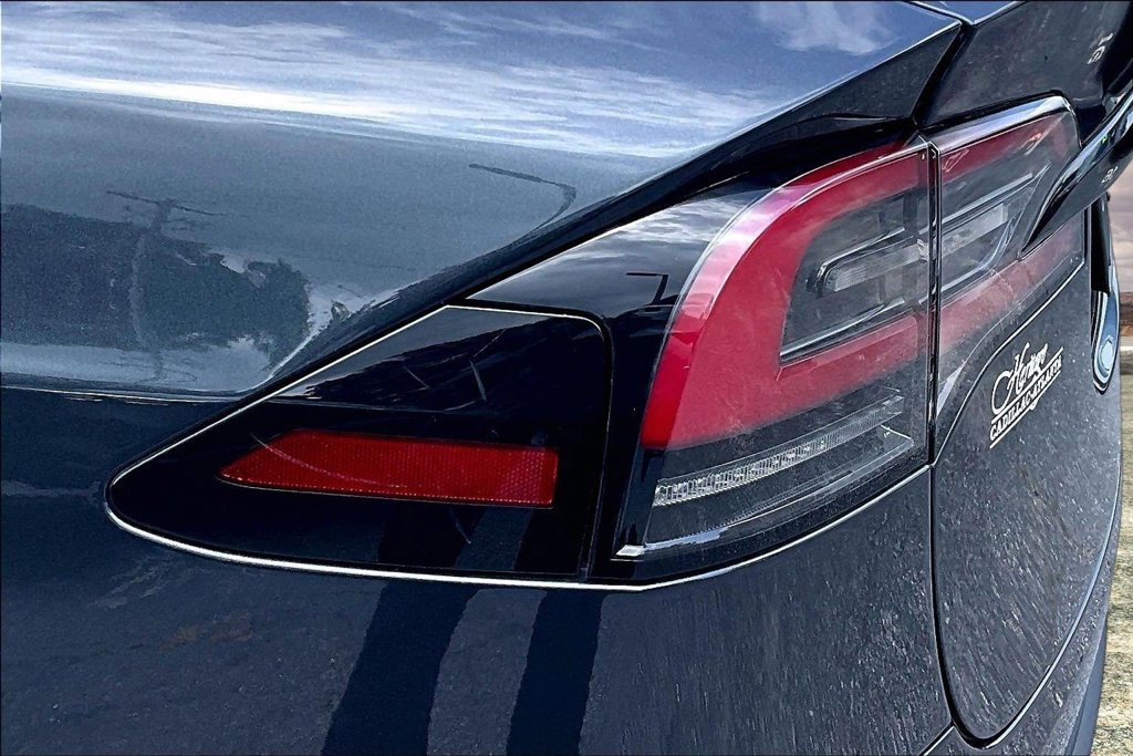 Used 2024 Tesla Model X AWD/4WD image 23