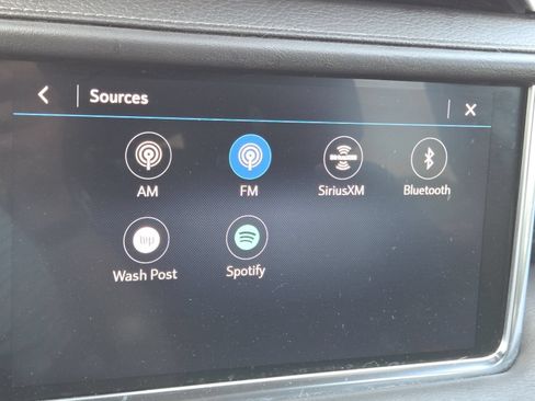 Used 2021 GMC Yukon XL Denali w/ Denali Premium Package RWD image 38