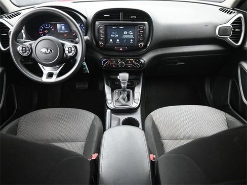 Used 2020 Kia Soul LX image 22