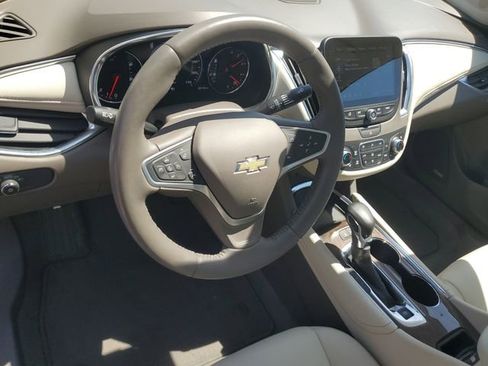 Certified 2022 Chevrolet Malibu Premier FWD image 17