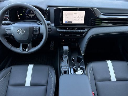 New 2026 Toyota Camry Hybrid image 15