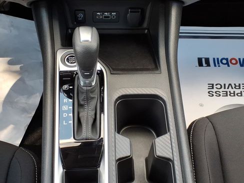 Certified 2025 Nissan Sentra SV w/ Trunk Package image 22