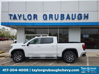 New 2026 GMC Sierra 1500 SLT w/ SLT Premium Package