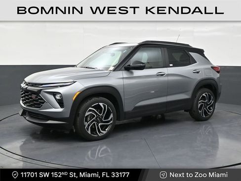 Used 2025 Chevrolet TrailBlazer RS FWD image 1