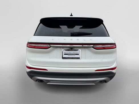 Used 2023 Lincoln Corsair Reserve w/ Equipment Group 201A image 4