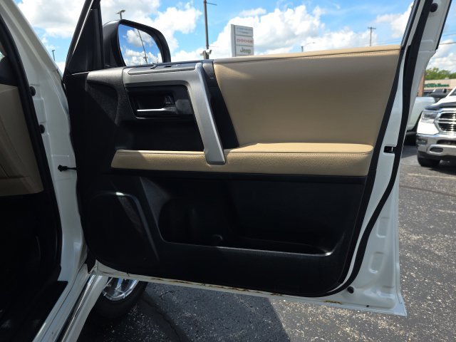 Used 2010 Toyota 4Runner SR5 RWD image 31