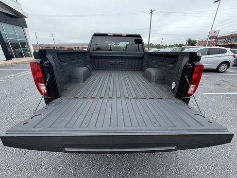 Used 2023 GMC Sierra 1500 Elevation AWD/4WD image 17
