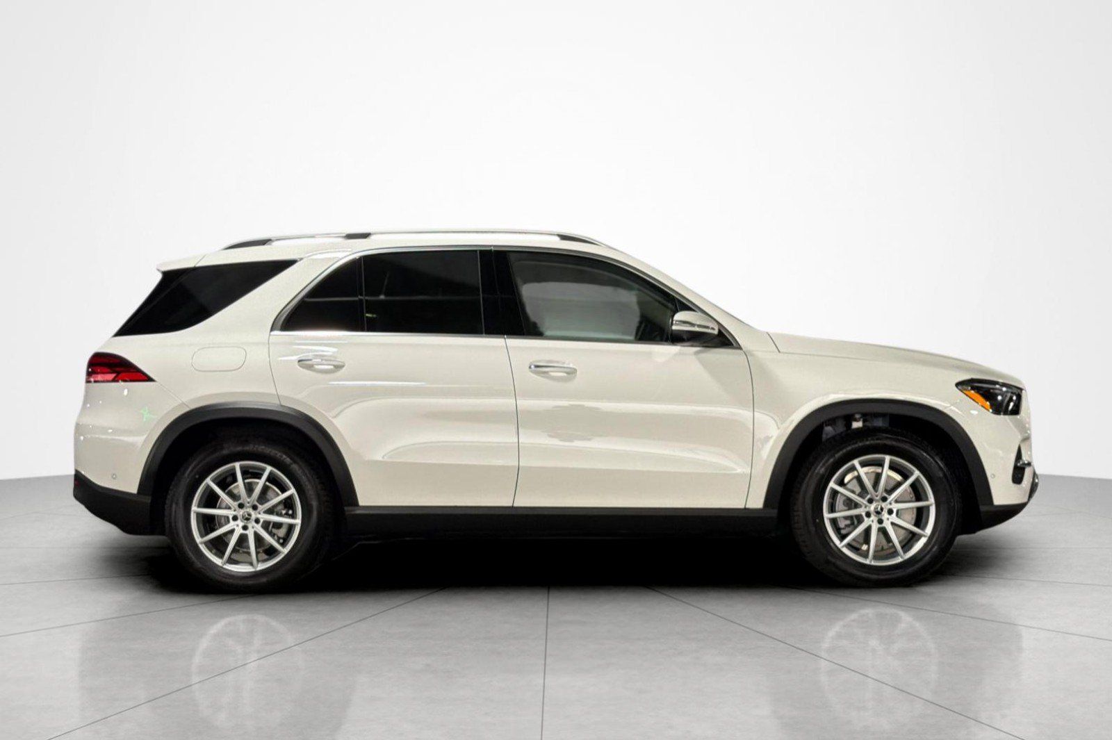 New 2026 Mercedes-Benz GLE 350 4MATIC image 6