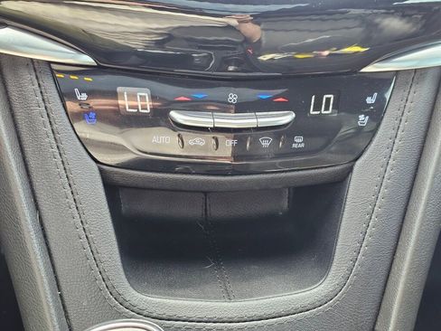 Used 2024 Cadillac XT6 Sport w/ Technology Package AWD/4WD image 18