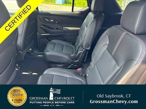 Used 2023 Chevrolet Traverse RS AWD/4WD image 18