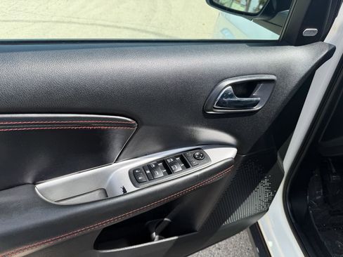 Used 2018 Dodge Journey GT w/ Nav & Sun Group image 11