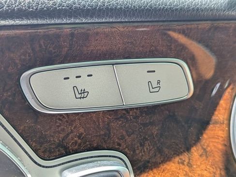 Used 2019 Mercedes-Benz E 300 image 23