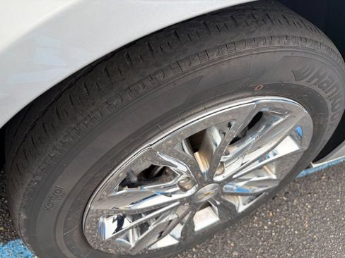 Used 2022 Chevrolet Malibu LT FWD image 13