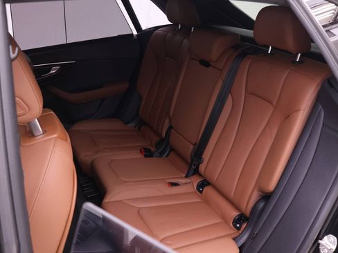 Certified 2023 Audi Q8 Prestige w/ Prestige Package image 13