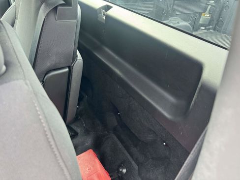 Used 2025 Chevrolet Silverado 1500 W/T image 20