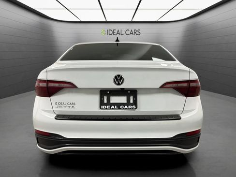 Used 2024 Volkswagen Jetta Sport FWD image 6