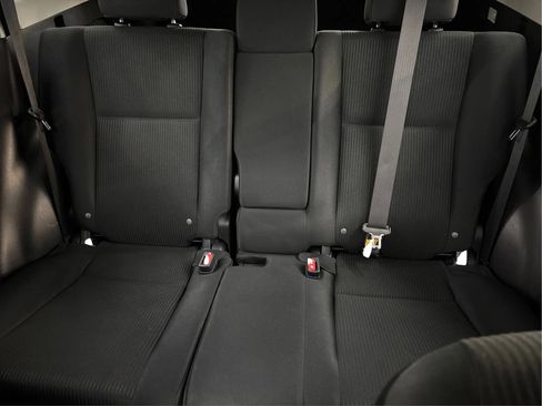 Used 2018 Toyota RAV4 LE w/ All Weather Liner Package AWD/4WD image 20