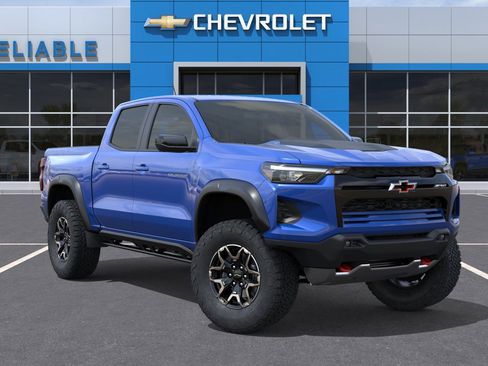 New 2026 Chevrolet Colorado ZR2 w/ Technology Package AWD/4WD image 7