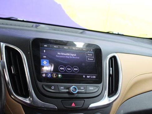 Used 2019 Chevrolet Equinox Premier AWD/4WD image 16