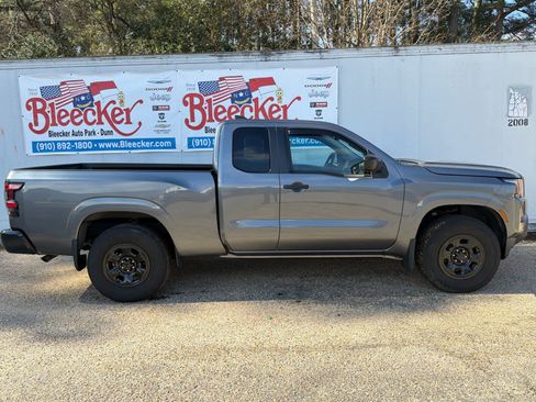 Used 2023 Nissan Frontier S w/ Technology Package image 2