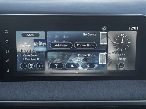 Used 2025 Nissan Kicks SV image 29