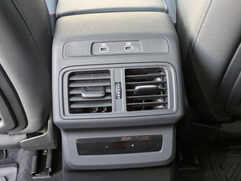 Used 2025 Audi Q5 Premium Plus image 24