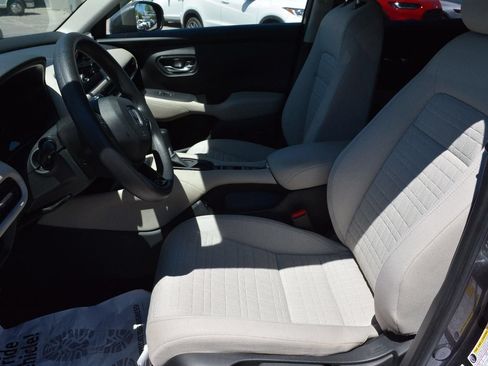 Used 2023 Honda HR-V LX image 7