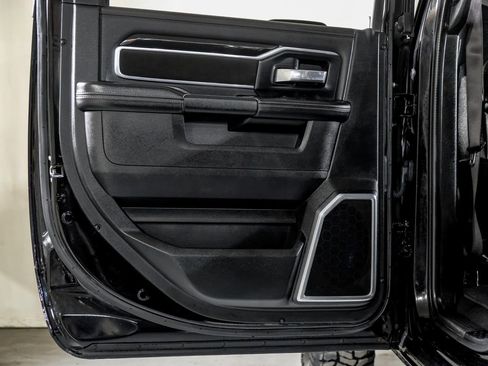 Used 2021 RAM 3500 Laramie w/ Night Edition image 36