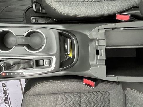 Used 2023 Chevrolet Equinox LT image 15