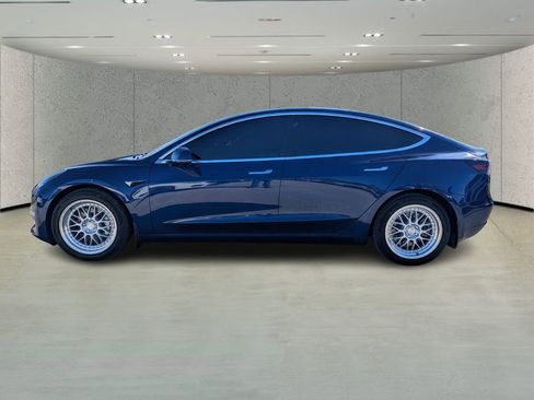 Used 2020 Tesla Model 3 Long Range image 6