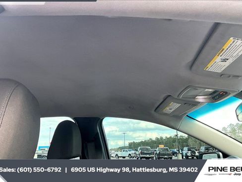 Used 2020 Chevrolet Malibu LT image 16