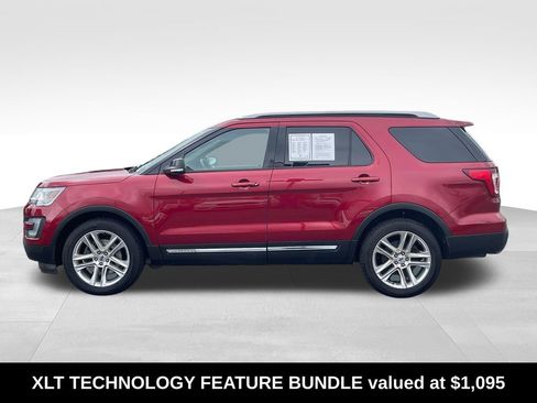 Used 2017 Ford Explorer XLT w/ Equipment Group 202A AWD/4WD image 5
