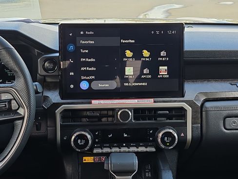 Used 2024 Toyota Tacoma Limited w/ Limited Package (LT) image 25