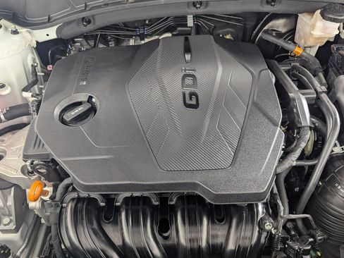Certified 2022 Hyundai Tucson Limited FWD image 12