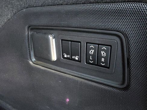 Used 2023 Cadillac Escalade ESV Premium Luxury w/ Performance Package image 37