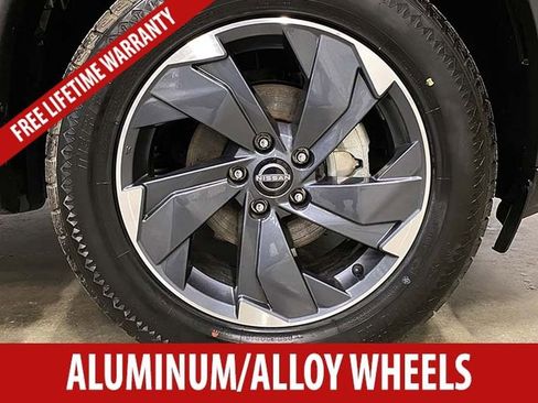 Used 2025 Nissan Rogue SV FWD image 7