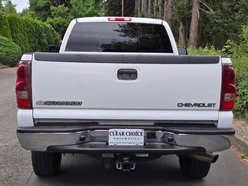 Used 2003 Chevrolet Silverado 2500 LS w/ Skid Plate Package AWD/4WD image 6