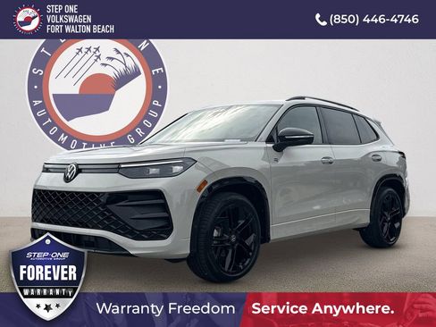 New 2026 Volkswagen Tiguan SE R-Line image 1