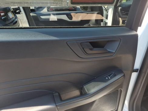 Used 2022 Ford Escape SE w/ Convenience Package FWD image 6
