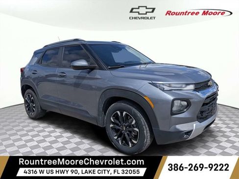 Used 2022 Chevrolet TrailBlazer LT w/ Convenience Package FWD image 1