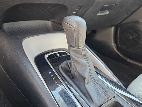 Used 2021 Toyota Corolla LE image 17