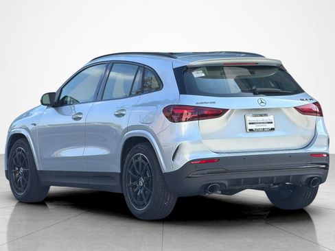 New 2026 Mercedes-Benz GLA 35 AMG 4MATIC image 3