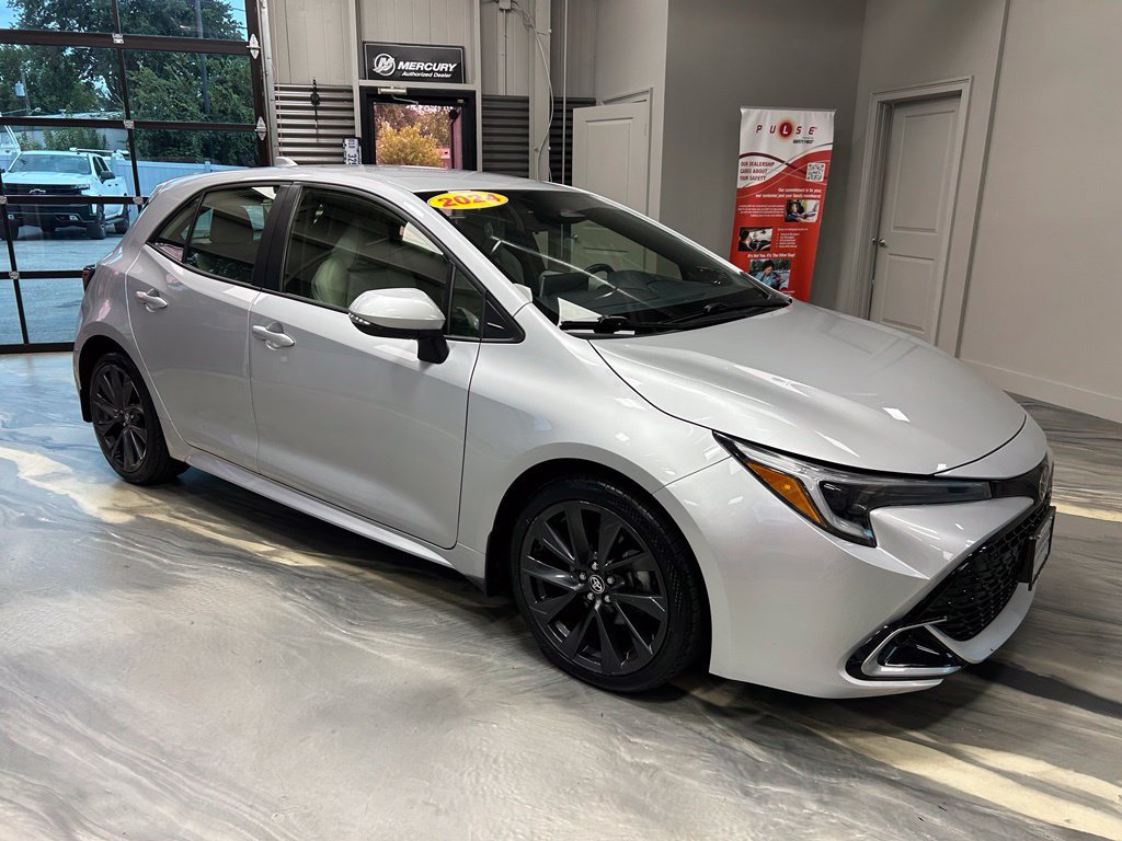 Used 2024 Toyota Corolla XSE FWD image 23