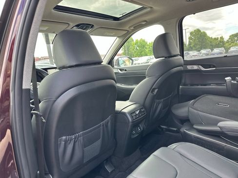 Used 2023 Hyundai Palisade Limited AWD/4WD image 20