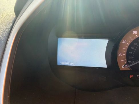 Used 2021 Ford Edge SEL AWD/4WD image 12