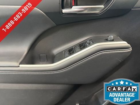 Used 2022 Toyota Highlander XLE AWD/4WD image 26