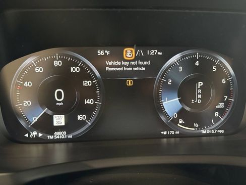 Used 2019 Volvo XC90 T6 Momentum w/ Protection Package Premier image 16