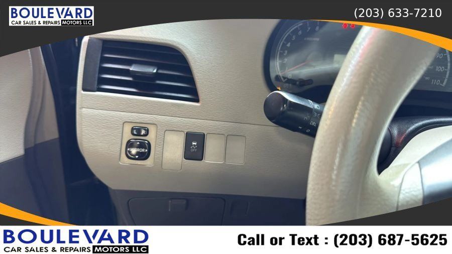 Used 2011 Toyota Sienna FWD image 20