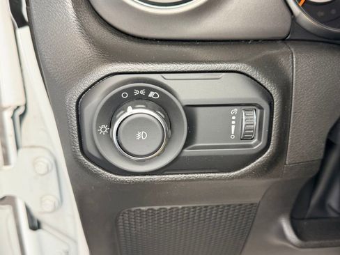 Used 2023 Jeep Wrangler Unlimited Sport AWD/4WD image 16